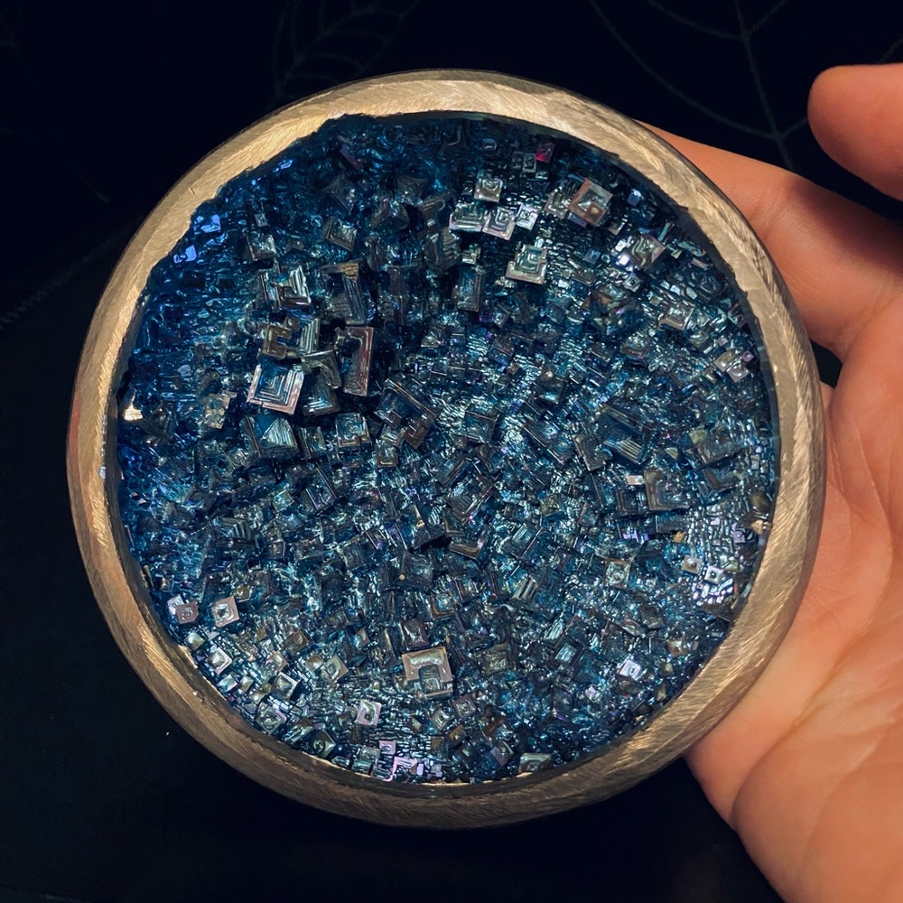❤️RARE Blue Bismuth Bowl